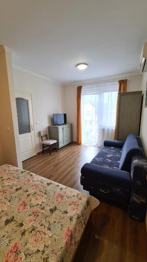 Gabi Apartman Hajdúszoboszló Εξωτερικό φωτογραφία