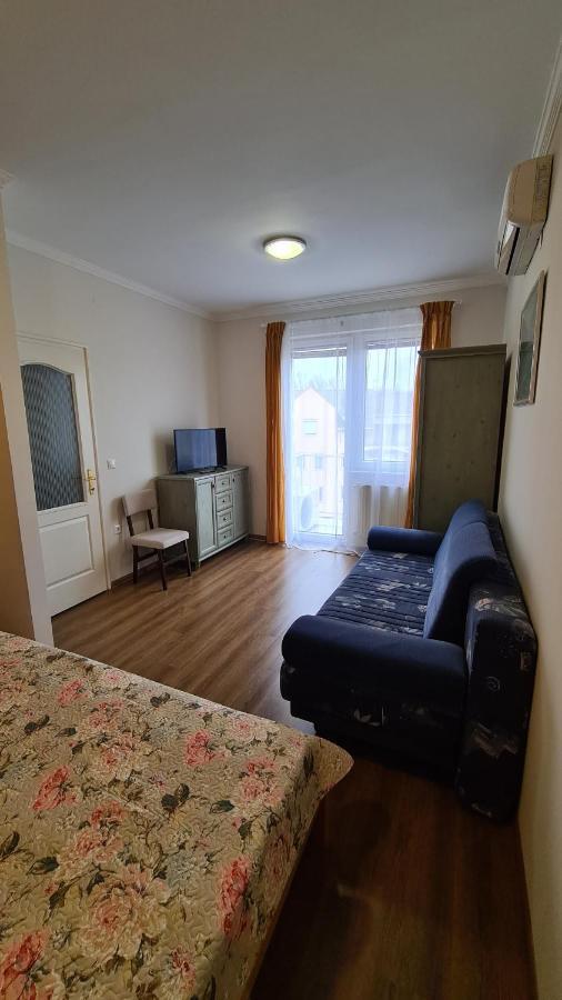 Gabi Apartman Hajdúszoboszló Εξωτερικό φωτογραφία